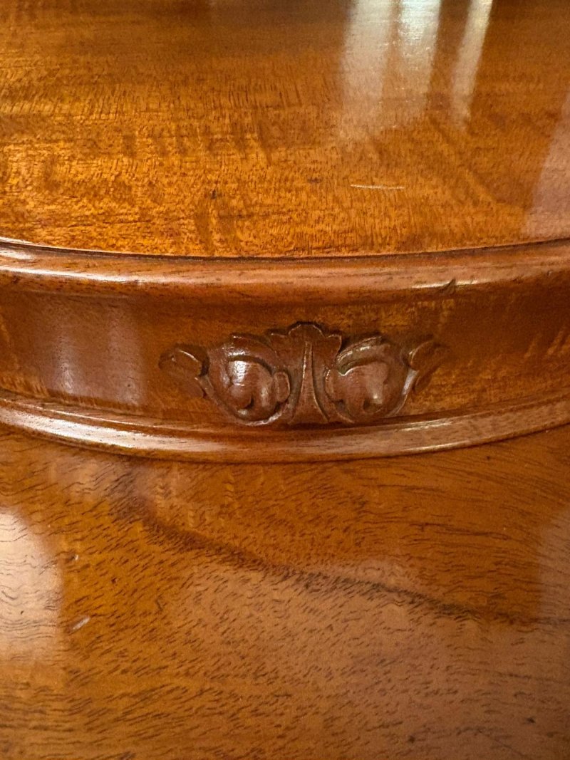 Quality Antique Victorian Carved Mahogany Dressing Table